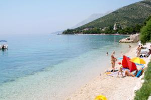 Apartments by the sea Zaostrog, Makarska - 2816