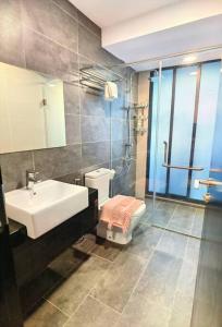Almas Suites コージーサンライズホームステイ ステラ国際学校まで徒歩2分