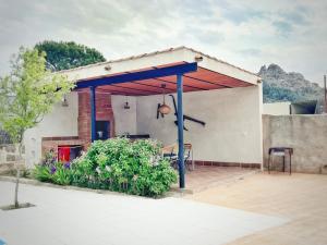 Casa Rural Mirando a la Peña "Grupo Mirando a Gredos"