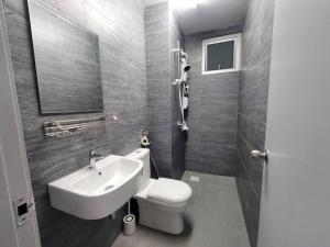 10pax Cinema Themehouse 3B2R with pool sauna atari games,wifi