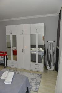 VİLLA ALPS TRİPLEX LAGOON HAVUZ OLANAĞI SUNAN