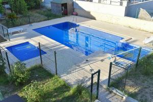 VİLLA ALPS TRİPLEX LAGOON HAVUZ OLANAĞI SUNAN