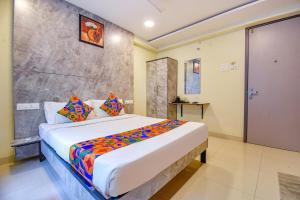 FabHotel Gargi Inn - Nr Balewadi Stadium