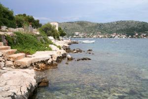 Apartments by the sea Rogoznica - 17978