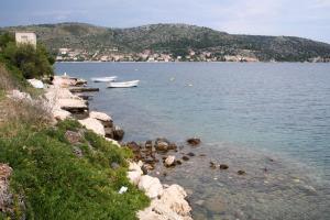 Apartments by the sea Rogoznica - 17997