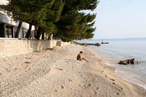 Apartments by the sea Podgora, Makarska - 4330