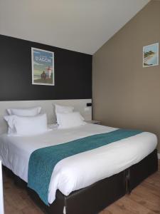 Hotels Hotel les 13 Assiettes : photos des chambres