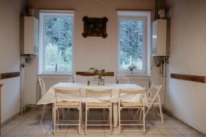 La Conac 13 Ceasuri Bune