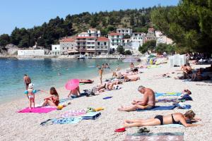 Apartments by the sea Drvenik Donja vala, Makarska - 19006