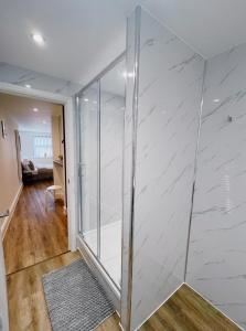 Prosper House Apartment 6