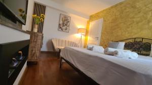 Main square 5 star luxury apartment with view