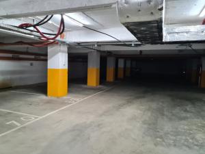 Ultracentral 5* Boutique Hotel style apartment. Brand new. 2 rooms. Spacious. Free parking