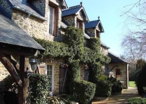 Maisons de vacances Gite La Maison de Gouville, avec piscine et SPA, proche mer : photos des chambres