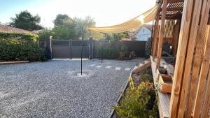 Maisons de vacances EcoKub T3 Independant Proche plages et lac : photos des chambres