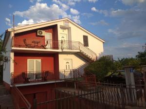 Airport home Radinovic