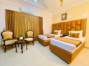 Large Twin Room room in World Inn Karachi
