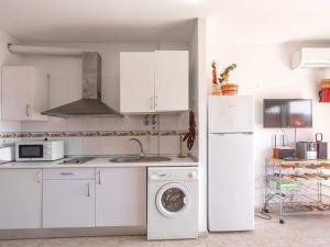 Apartment in Roquetas near the beach