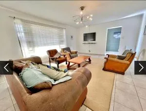 Vinview 4-bedroom holiday home - Mondesa