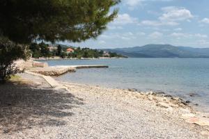 Apartments with a parking space Maslenica Novigrad  6548