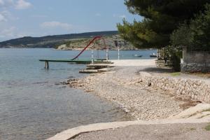 Apartments with a parking space Maslenica Novigrad  6548