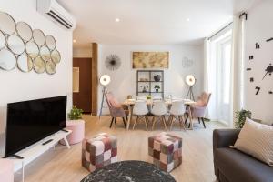 down town SOL. by MONARO