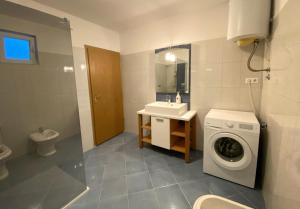 Apartments with parking space Maslenica, Novigrad - 12636