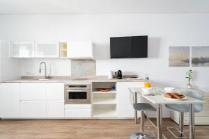 Estudio 2 PAX by costablancarent