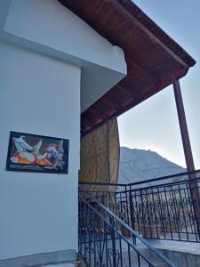 Traditional art apartment 3