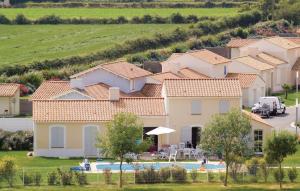 Maisons de vacances Beautiful home in LAiguillon Sur Vie with 3 Bedrooms and Outdoor swimming pool : photos des chambres