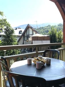 Appartements - PISCINE INTÉRIEURE Sauna - PARKING Privé Étage 1 - Centre Village - Résidence Cami Réal - avec LINGE et MÉNAGE de fin de Séjour Compris