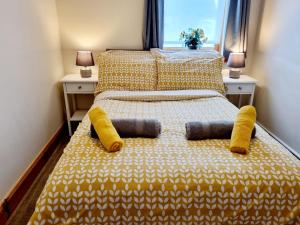 Caledonian 2 bedroom free parking