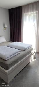 Pilkieji apartamentai, iki jūros 350m