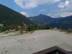 Appartement cosy proche télécabine avec parking, 4-6 personnes - FR-1-573-67