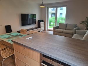 Marina Green Iława - widok na jezioro, ogródek z tarasem, podziemny parking, nawet 6 łóżek