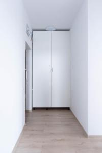 Solomon Apartments Ap 4