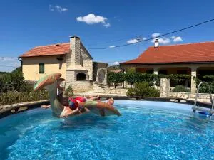 Runaway Cottage - Sedramić