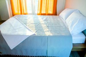 Gardens Sunset Αvra