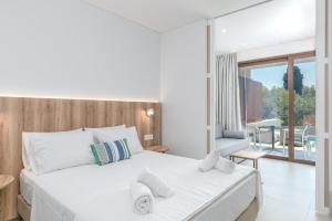 Lazaros Hotel Resort