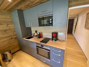 Appartement 2 pièces ensoleillé avec Wi-Fi et parking, La Clusaz - FR-1-459-76