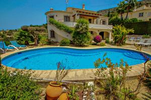 Nessa - well furnished villa with panoramic views in Benitachell