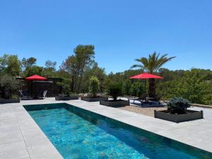 B&B / Chambres d'hotes LES ROCHES DE BAUDISSET : photos des chambres