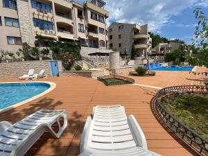 Adria Sea & Mountains