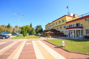 2 stern hotel Kareliya Complex Strumyani Bulgarien