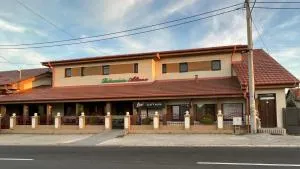 Reštaurácia-penzión ALTANA - Biskupová