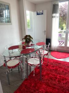 Appartements Appartement Veules roses , la cressonniere: « Veules & Victor «  : photos des chambres