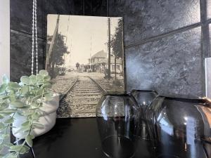 Gleis 11 - kontaktloser 24-7 Check-I, Boxpringbett, W-LAN & Parkplatz kostenlos