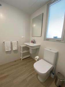 Apartment near sea with mountain view, Marina Real