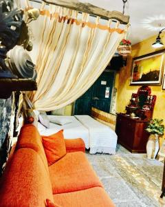 LAntico Loco Commodo