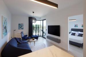 Blue Dot Apartment 