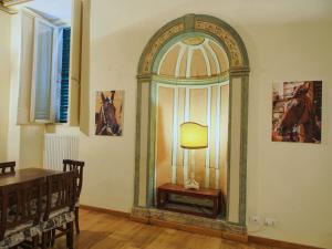 Palazzo Bianchi Bandinelli by FrancigenaApartments